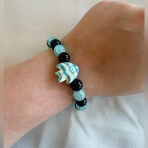 Handmade Blue Quartz and Black Glass White-Blue Fish Bracelet